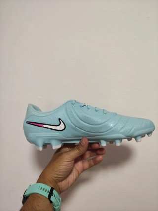 T44,5 Nike Legend 10 Academy  Azul/Rosa