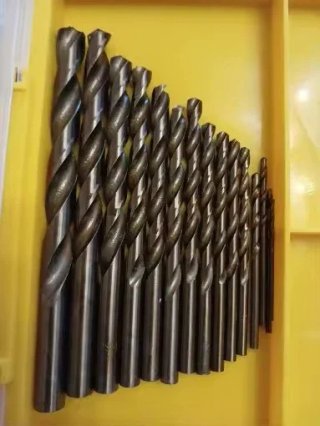 Brocas Cobalto M35