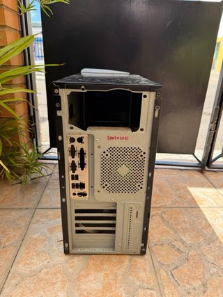 Caja de ordenador Club