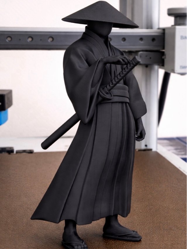 Figura Samurái con Katana Negra 15 cm