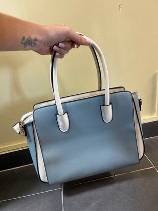 Bolso elegante azul y blanco