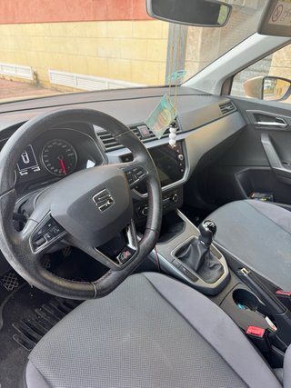 Se vende seat arona precio negociable