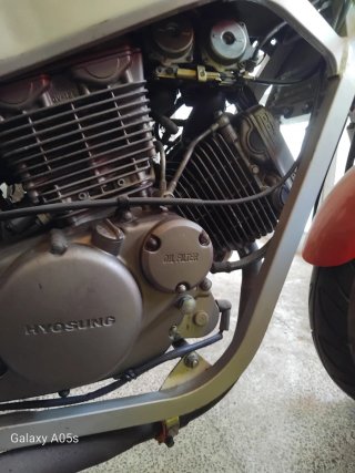 Hyosung gt comet 125 naked