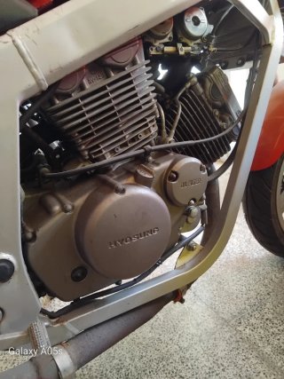 Hyosung gt comet 125 naked