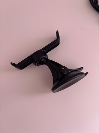 GPS Garmin nüvi con soporte, cargador y funda