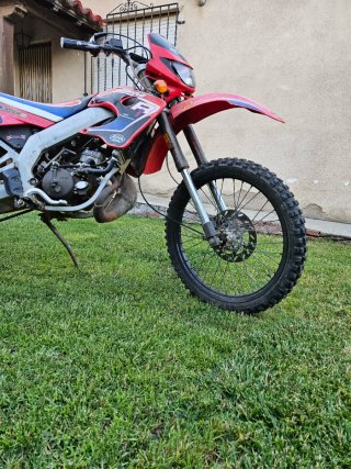 Derbi Senda R Enduro/Motocross Roja y Blanca