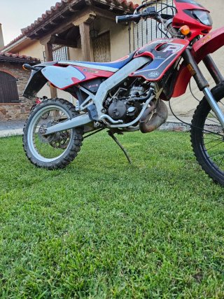 Derbi Senda R Enduro/Motocross Roja y Blanca