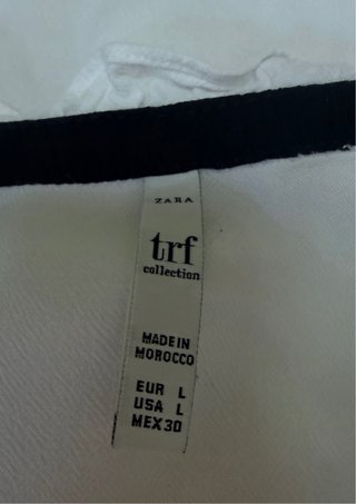 Camisa Zara blanca ribete negro