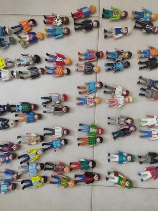 104 Figuras Playmobil Variadas