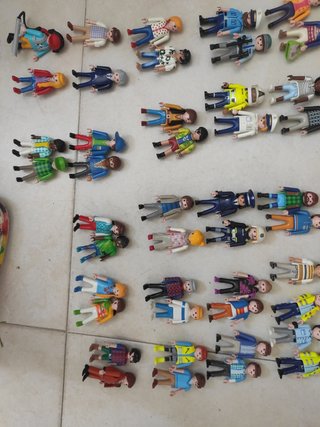 104 Figuras Playmobil Variadas