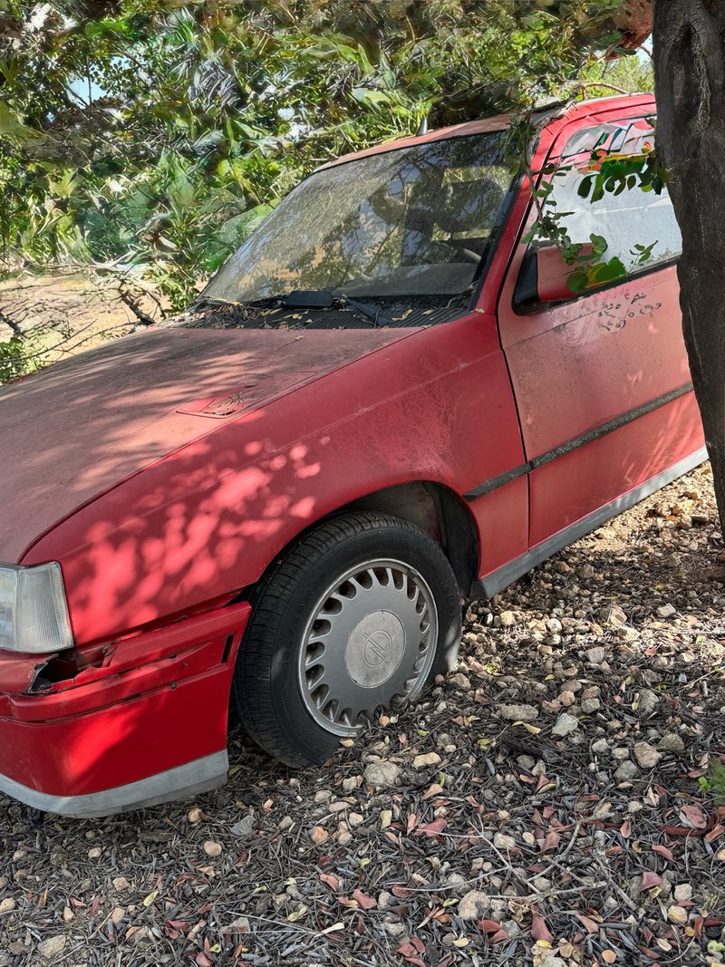 Opel KARL 1994 - foto 1