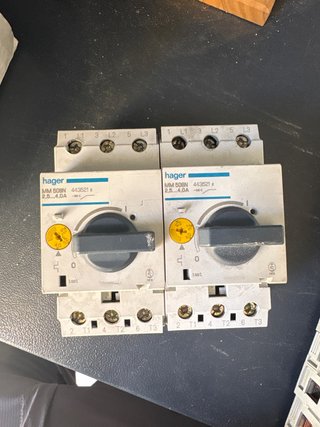 Guardamotores Hager MM 508N (2 unidades)