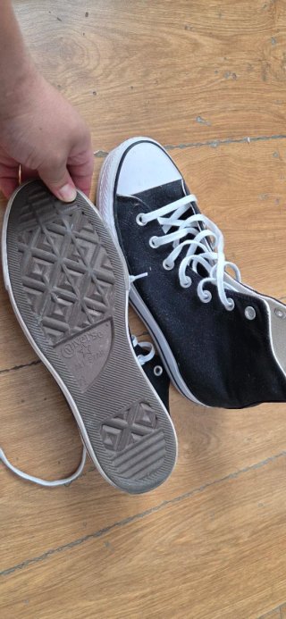 Converse negras altas poco uso