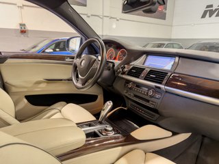 BMW X6 xDrive50i V8 Biturbo 407 CV · Nacional · 120.000 km