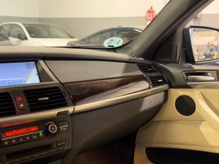BMW X6 xDrive50i V8 Biturbo 407 CV · Nacional · 120.000 km