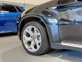 BMW X6 xDrive50i V8 Biturbo 407 CV · Nacional · 120.000 km