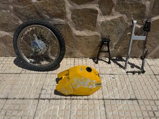 Llantas depósito basculante Suzuki Minicross