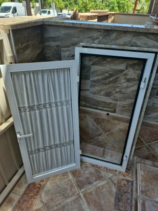Ventana aluminio con premarco