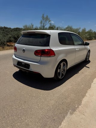 Volkswagen Golf GTD (paquete R20)