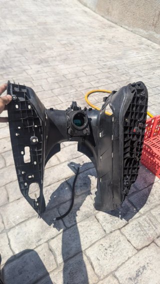 Plástico Reposapiés Yamaha XMAX 250 2007