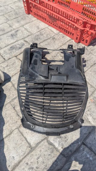Plástico frontal inferior Yamaha XMAX 250
