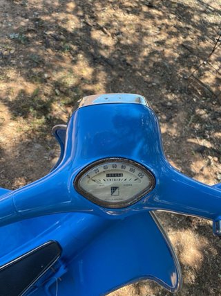 Vespa 150 Sprint Azul