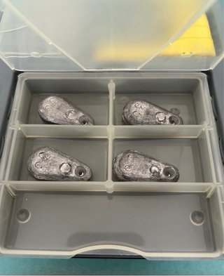 Caja de pesca con compartimentos