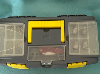 Caja de pesca con compartimentos
