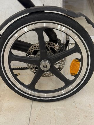Bici plegable negra