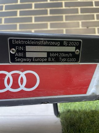 Patinete Eléctrico Audi x Segway