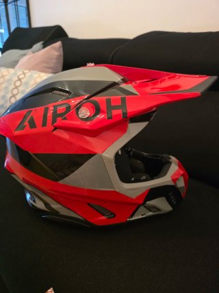 Casco Airoh Twist 3 King Rojo Brillo