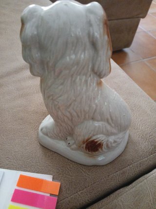 Figura perro spaniel porcelana antigua
