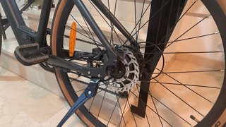 Bicicleta Eléctrica Urbana Negra