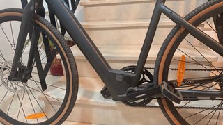 Bicicleta Eléctrica Urbana Negra