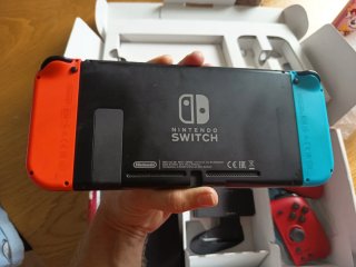 Consola Nintendo Switch Azul y Rojo