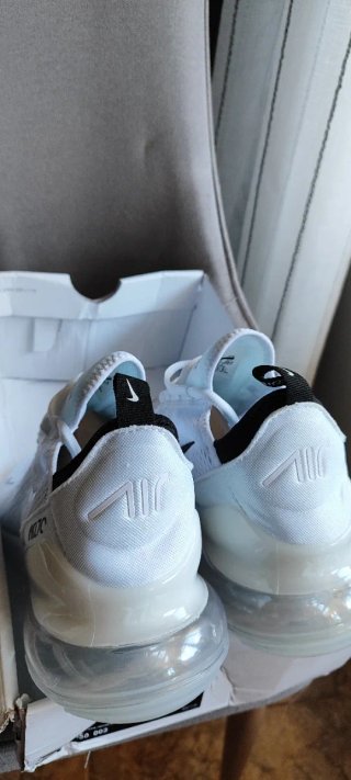 Nike Air Max 270 Blancas