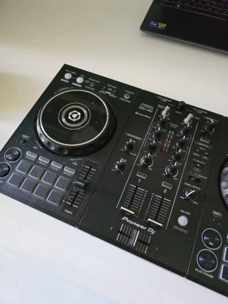 Controlador DJ Pioneer DDJ-400 Negro