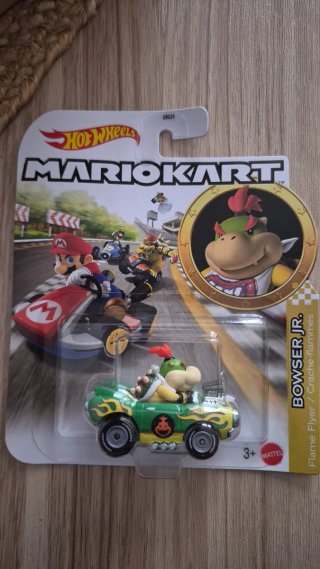 Hot Wheels Mario Kart Bowser Jr. Flame Flyer