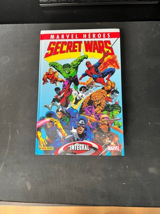 Secret wars integral Marvel héroes