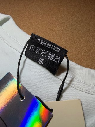 Camiseta Corteiz Blanca Logos