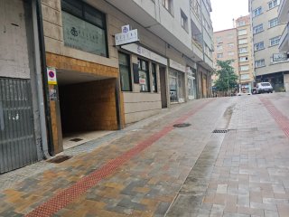 Se alquila plaza de garaje en Rúa Lepanto Ponteved