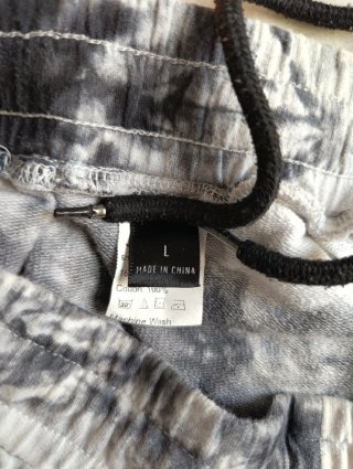 Pantalón chándal blanco y negro