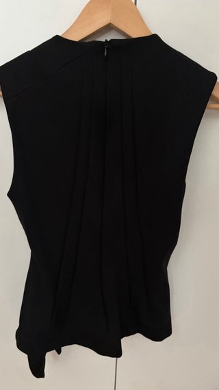 Top Zara negro fruncido talla M tirantes