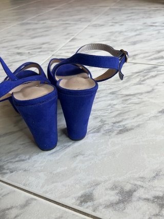 Tacones azules de plataforma