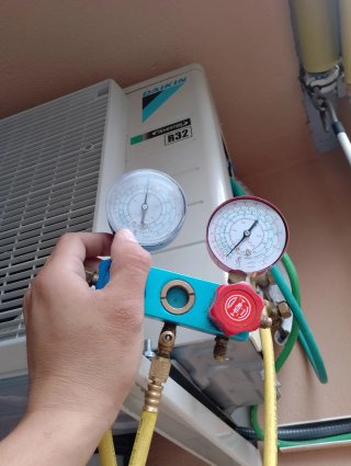 Recarga de aire acondicionado