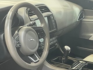 Jaguar XE 2.0 AJ200D Diesel RWD 180cv XE-Pure
