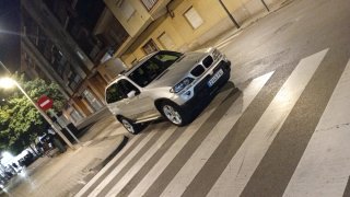 Vendo o cambio por 7 paza o furgoneta BMW X5 2007