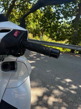Honda SH300i Scooter Blanca URGE VENTA