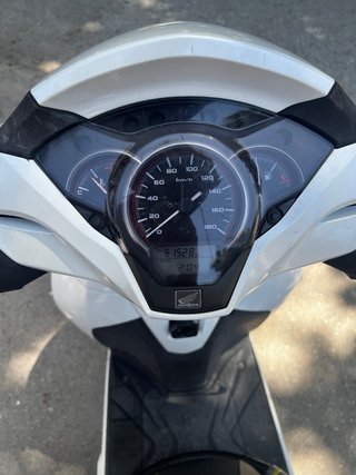 Honda SH300i Scooter Blanca URGE VENTA