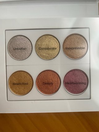 Paleta Sombras Younique Beloved Vol. 3